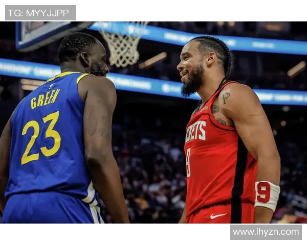 2016年NBA季后赛勇士与火箭第四场激战回顾与精彩瞬间分析